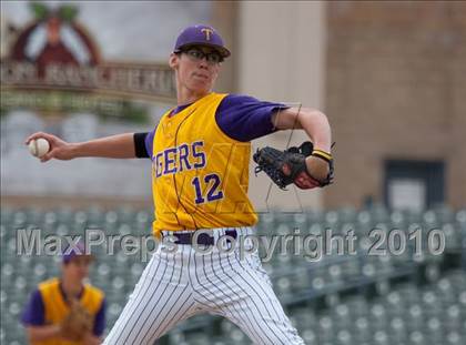 Thumbnail 3 in Elk Grove vs. Tokay photogallery.