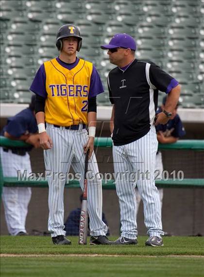 Thumbnail 2 in Elk Grove vs. Tokay photogallery.