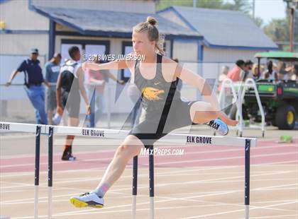 Thumbnail 3 in Sac Joaquin Section Masters Prelims & Finals photogallery.