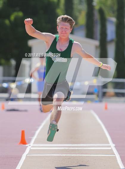 Thumbnail 2 in Sac Joaquin Section Masters Prelims & Finals photogallery.