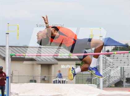 Thumbnail 3 in Sac Joaquin Section Masters Prelims & Finals photogallery.