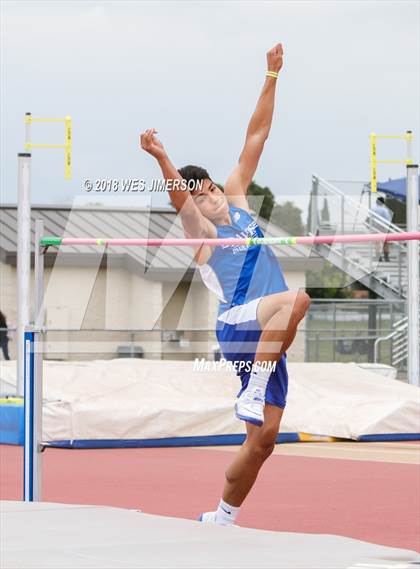 Thumbnail 1 in Sac Joaquin Section Masters Prelims & Finals photogallery.