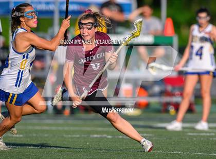 Thumbnail 2 in Garden City vs. West Islip (NYSPHSAA Class B LIC Regional) photogallery.
