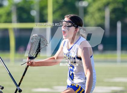 Thumbnail 2 in Garden City vs. West Islip (NYSPHSAA Class B LIC Regional) photogallery.