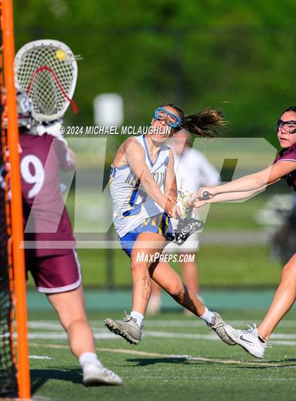Thumbnail 1 in Garden City vs. West Islip (NYSPHSAA Class B LIC Regional) photogallery.
