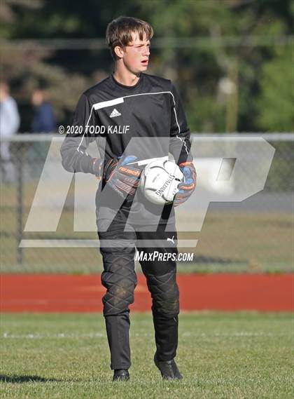 Thumbnail 3 in Coginchaug Regional @ East Hampton photogallery.