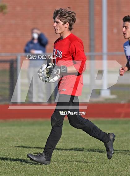 Thumbnail 3 in Coginchaug Regional @ East Hampton photogallery.