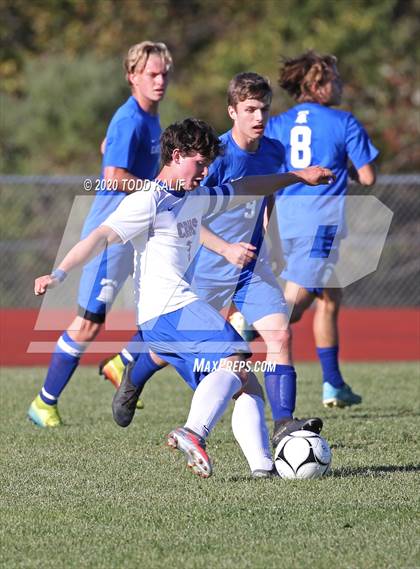 Thumbnail 1 in Coginchaug Regional @ East Hampton photogallery.