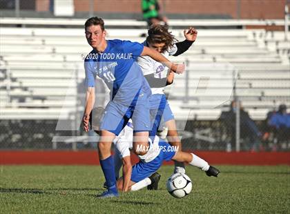 Thumbnail 3 in Coginchaug Regional @ East Hampton photogallery.