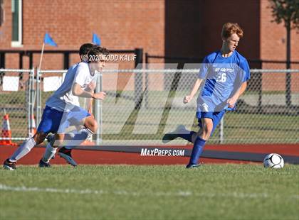 Thumbnail 3 in Coginchaug Regional @ East Hampton photogallery.