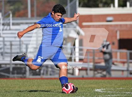 Thumbnail 3 in Coginchaug Regional @ East Hampton photogallery.
