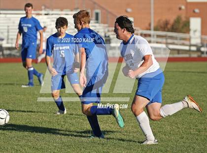 Thumbnail 3 in Coginchaug Regional @ East Hampton photogallery.