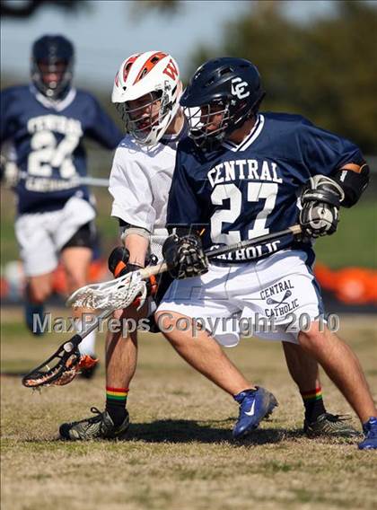 Thumbnail 2 in Westwood vs Central Catholic photogallery.