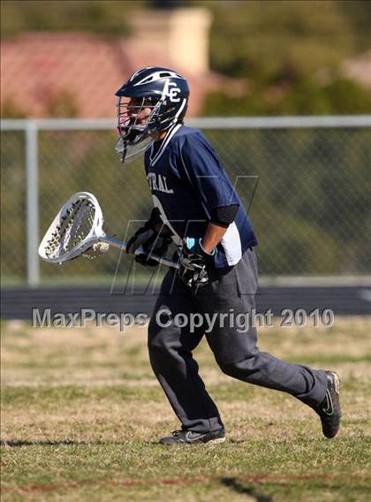 Thumbnail 2 in Westwood vs Central Catholic photogallery.
