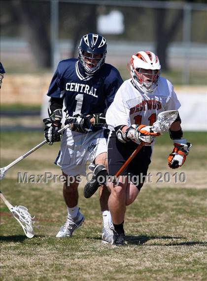 Thumbnail 2 in Westwood vs Central Catholic photogallery.