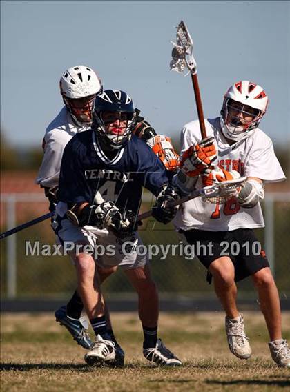 Thumbnail 1 in Westwood vs Central Catholic photogallery.