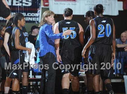 Thumbnail 1 in East Bladen vs. Salisbury (NCHSAA Class 2A Final) photogallery.