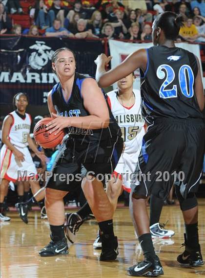Thumbnail 3 in East Bladen vs. Salisbury (NCHSAA Class 2A Final) photogallery.