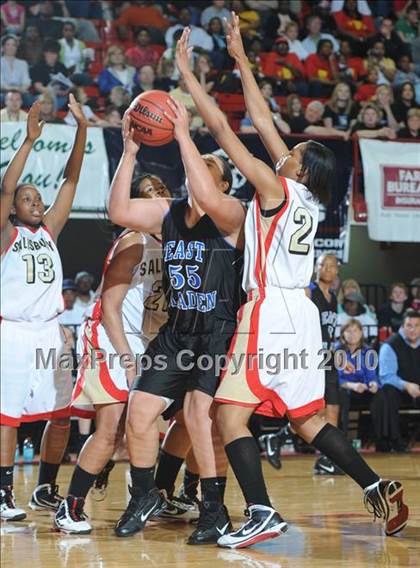Thumbnail 1 in East Bladen vs. Salisbury (NCHSAA Class 2A Final) photogallery.