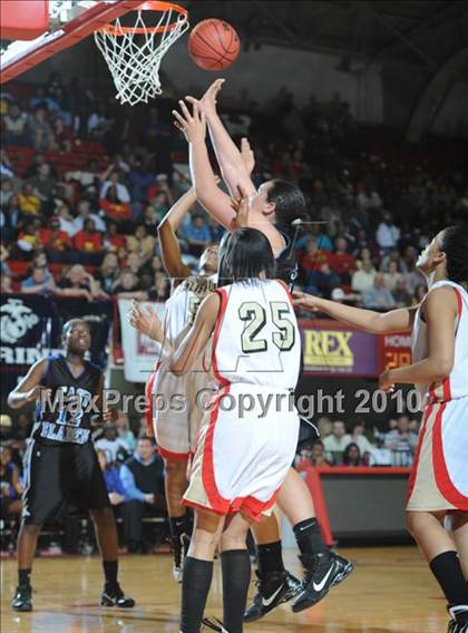 Thumbnail 1 in East Bladen vs. Salisbury (NCHSAA Class 2A Final) photogallery.