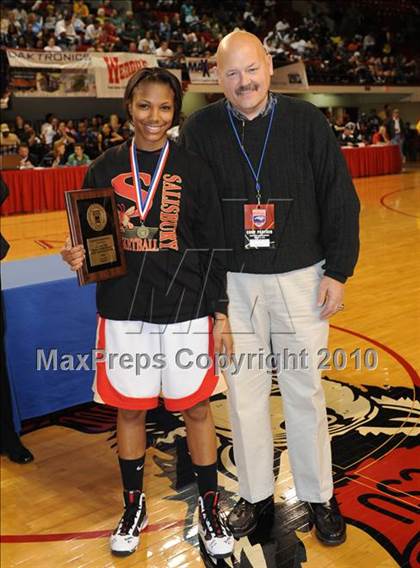 Thumbnail 1 in East Bladen vs. Salisbury (NCHSAA Class 2A Final) photogallery.