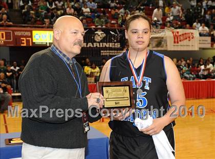 Thumbnail 3 in East Bladen vs. Salisbury (NCHSAA Class 2A Final) photogallery.