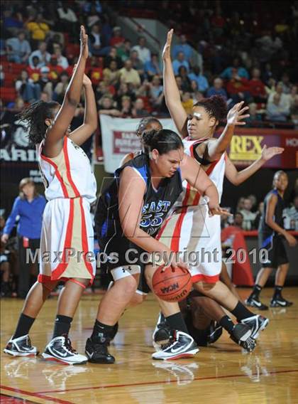 Thumbnail 1 in East Bladen vs. Salisbury (NCHSAA Class 2A Final) photogallery.