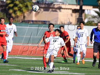 Thumbnail 1 in Mater Dei (Santa Ana) vs. Oceanside (21st Annual SoCal Classic) photogallery.
