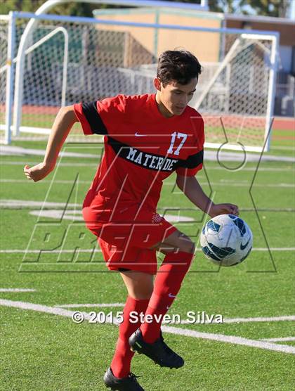 Thumbnail 2 in Mater Dei (Santa Ana) vs. Oceanside (21st Annual SoCal Classic) photogallery.