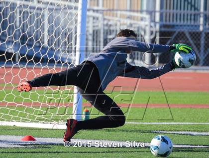 Thumbnail 2 in Mater Dei (Santa Ana) vs. Oceanside (21st Annual SoCal Classic) photogallery.