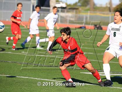 Thumbnail 2 in Mater Dei (Santa Ana) vs. Oceanside (21st Annual SoCal Classic) photogallery.