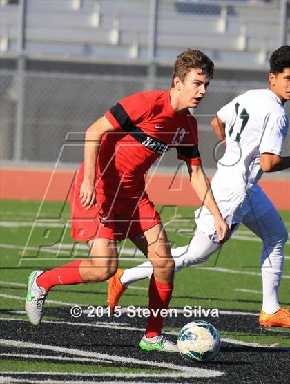 Thumbnail 1 in Mater Dei (Santa Ana) vs. Oceanside (21st Annual SoCal Classic) photogallery.