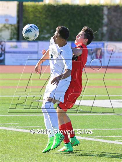 Thumbnail 2 in Mater Dei (Santa Ana) vs. Oceanside (21st Annual SoCal Classic) photogallery.