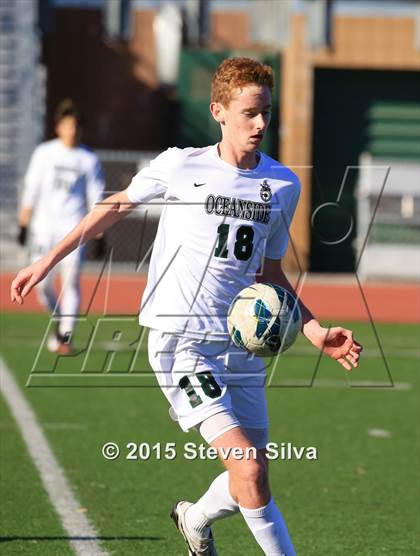Thumbnail 2 in Mater Dei (Santa Ana) vs. Oceanside (21st Annual SoCal Classic) photogallery.