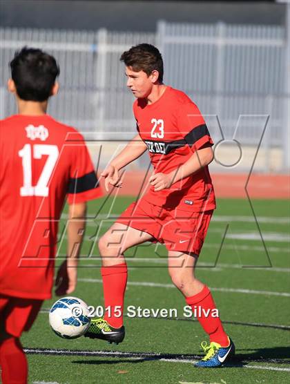 Thumbnail 1 in Mater Dei (Santa Ana) vs. Oceanside (21st Annual SoCal Classic) photogallery.