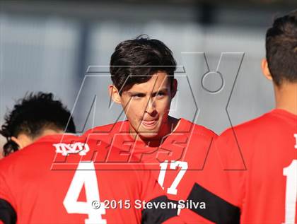 Thumbnail 2 in Mater Dei (Santa Ana) vs. Oceanside (21st Annual SoCal Classic) photogallery.