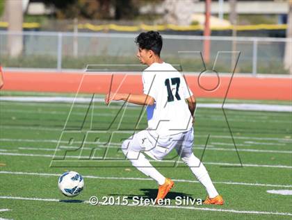 Thumbnail 1 in Mater Dei (Santa Ana) vs. Oceanside (21st Annual SoCal Classic) photogallery.