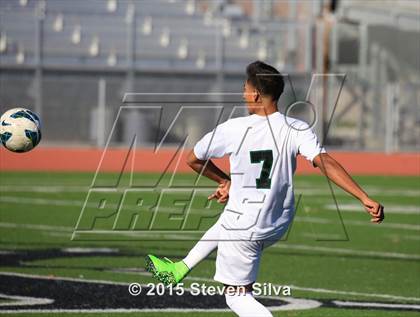 Thumbnail 1 in Mater Dei (Santa Ana) vs. Oceanside (21st Annual SoCal Classic) photogallery.