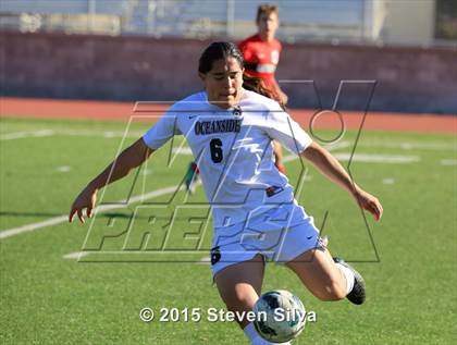 Thumbnail 1 in Mater Dei (Santa Ana) vs. Oceanside (21st Annual SoCal Classic) photogallery.