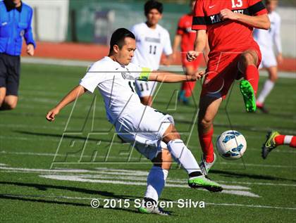 Thumbnail 2 in Mater Dei (Santa Ana) vs. Oceanside (21st Annual SoCal Classic) photogallery.
