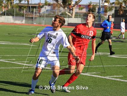 Thumbnail 3 in Mater Dei (Santa Ana) vs. Oceanside (21st Annual SoCal Classic) photogallery.
