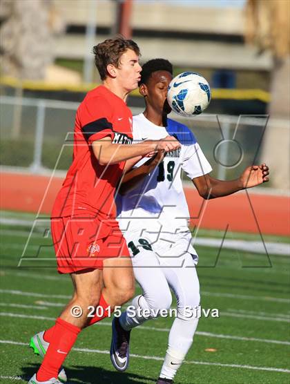 Thumbnail 1 in Mater Dei (Santa Ana) vs. Oceanside (21st Annual SoCal Classic) photogallery.