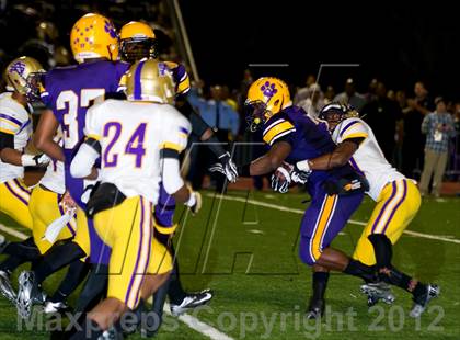 Thumbnail 3 in Karr vs. St. Augustine (LHSAA Quarterfinal Playoff) photogallery.