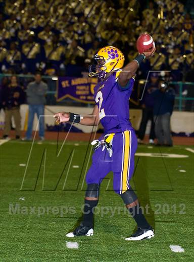 Speedy Noil football delle scuole superiori