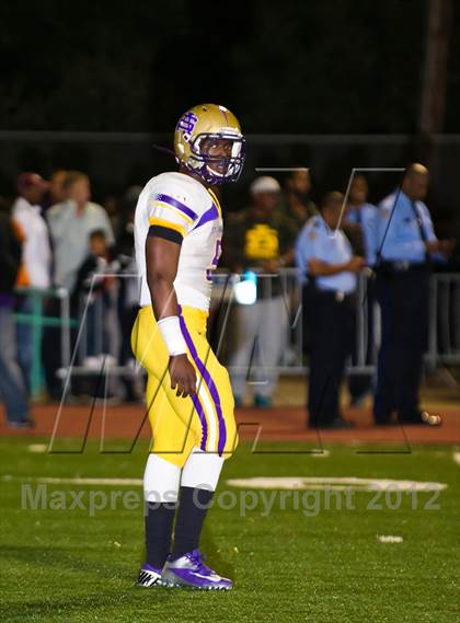 Thumbnail 3 in Karr vs. St. Augustine (LHSAA Quarterfinal Playoff) photogallery.