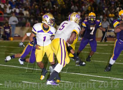 Thumbnail 2 in Karr vs. St. Augustine (LHSAA Quarterfinal Playoff) photogallery.