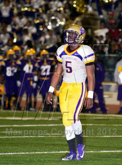 Thumbnail 3 in Karr vs. St. Augustine (LHSAA Quarterfinal Playoff) photogallery.