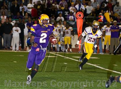 Thumbnail 2 in Karr vs. St. Augustine (LHSAA Quarterfinal Playoff) photogallery.