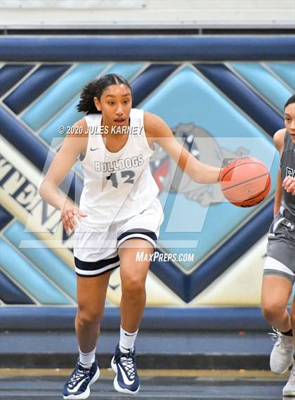 Thumbnail 3 in Centennial vs. Faith Lutheran photogallery.