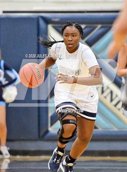 Thumbnail 3 in Centennial vs. Faith Lutheran photogallery.